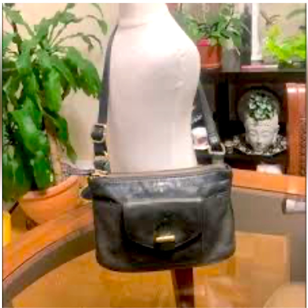 ⭐️ FOSSIL VTN LEATHER CROSSBODY MESSENGER BAG BLACK GREAT CONDITION INSIDE & OUT
